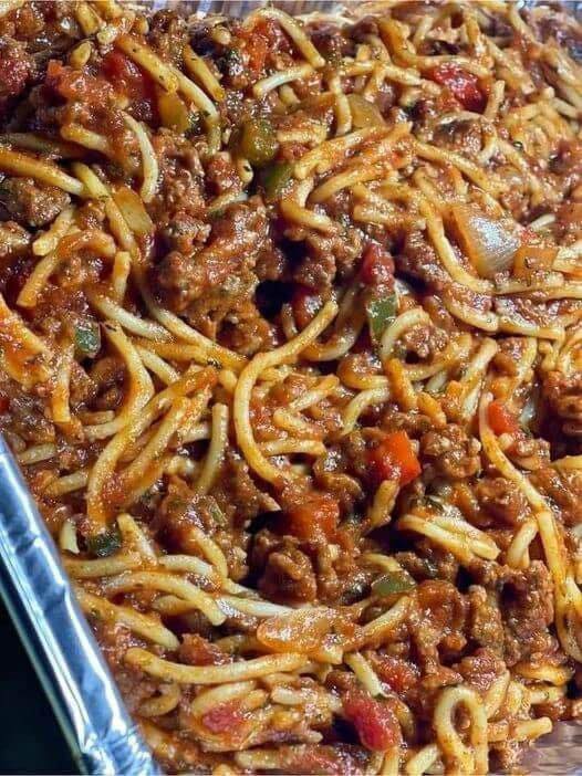 Ingredients 1tbsp Olive oil ½ Onion, chopped 1l bGround beef 2tsp Garlic powder Salt and pepper to taste 3tsp Minced garlic 1tbsp Italian seasoning 1jar Pasta sauce 3c water 1lb Spaghetti pasta 1 can diced tomatoes How To Make Instant Pot Spaghetti and Meatballs Add the oil to the bottom of the Instant Pot, and turn to saute. Saute the onions until softened. Stir in the meat, Italian seasoning, garlic powder, minced garlic and salt and pepper to taste. Saute until the meat is cooked through. Drain the excess far, and scrape the meat mixture out of the Instant Pot. Set aside for later. Turn the saute function off, and pour half of the water into the Instant Pot. Break the spaghetti noodles in half, and layer them in an “x” pattern in the bottom of the pot. Cover the spaghetti noodles completely with the pasta sauce, diced tomatoes and remaining water. Be sure the noodles are submerged completely. Place the lid on the Instant Pot, and set it to sealing. Cook on manual high for 5 minutes. Allow a natural release for 5 minutes once finished, and then carefully push the valve to the venting position to release the remaining pressure. Once able to, open the lid, return the meat mixture to the Instant Pot, and stir everything to combine well before serving.
