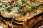 A Delicious Vegetarian Dish: Easy Eggplant Lasagna