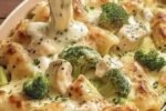 Creamy Chicken & Broccoli Bake (4 Ingredients)